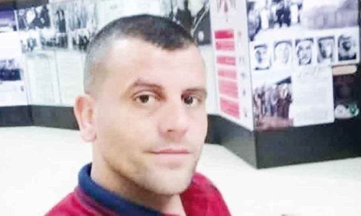 جريمة قتل ثلاثة أطفال على يد والدهم تُهيمن على شبكات التواصل في الأردن… ومطالبات بإعدام القاتل