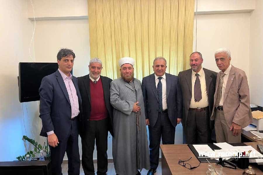 السفير الفلسطيني في لبنان  يلتقي وفداً من ابناء مخيم نهر البارد