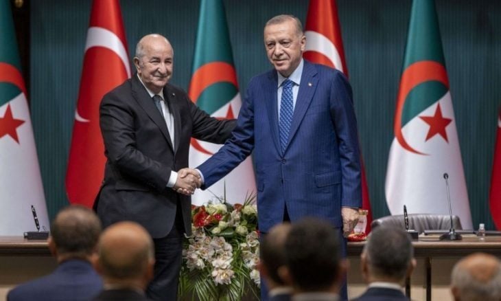 الرئيس الجزائري يزور تركيا للمرة الثالثة.. وتطلع لرفع التبادل التجاري والاستثمارات بين البلدين