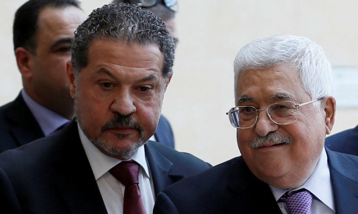 لوفيغارو: في مؤتمر “فتح”.. ياسر عباس نجل الرئيس الفلسطيني يدفع ببيادقه إلى الأمام