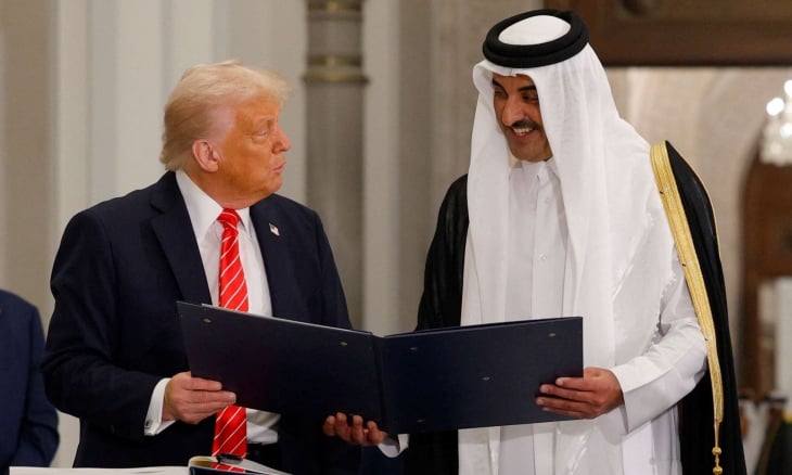 أمير قطر يبحث مع ترامب مساعي تثبيت التهدئة وخفض التصعيد- (تغريدة)