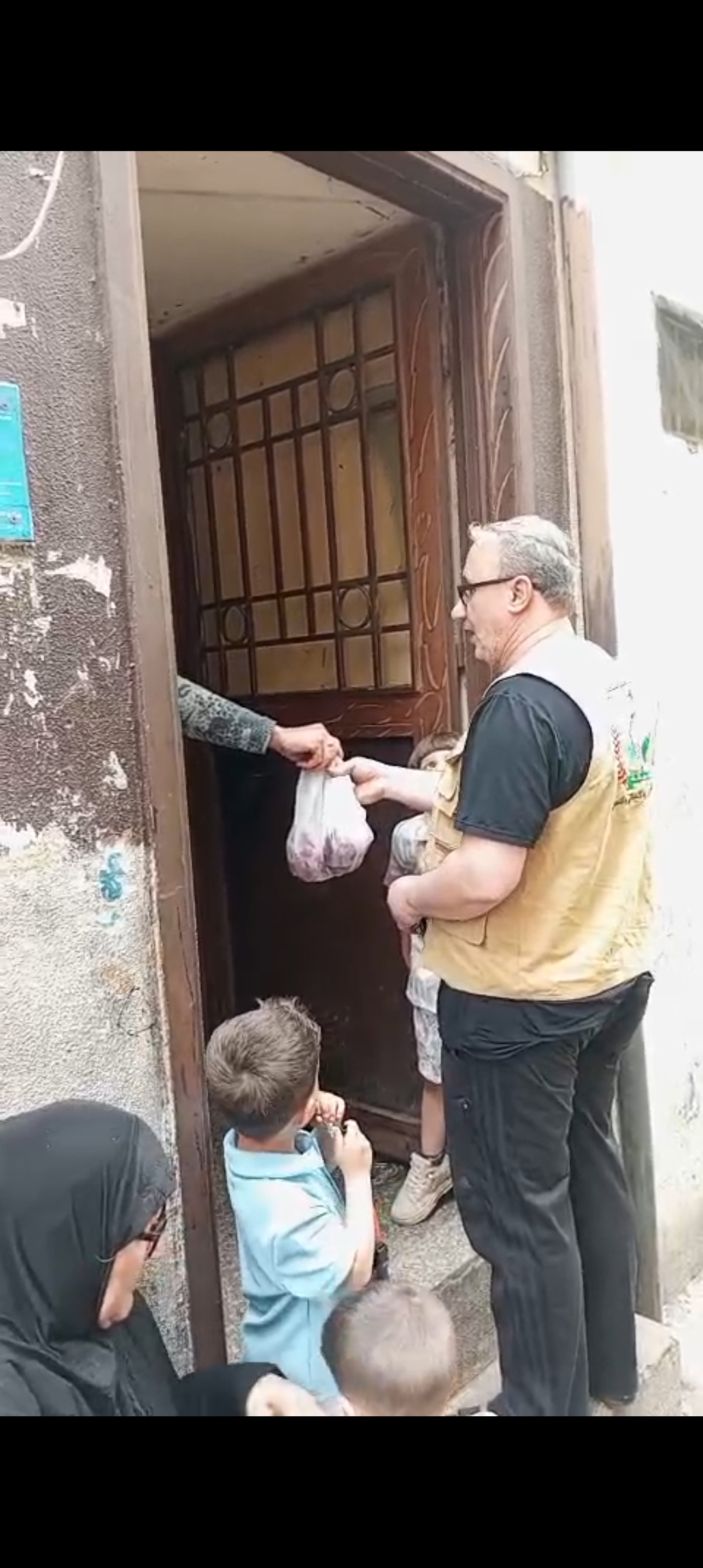 الهيئة الأهلية الفلسطينية وقف لهفة الخيري       نهرالبارد  19عاما من العطاء المتجدد