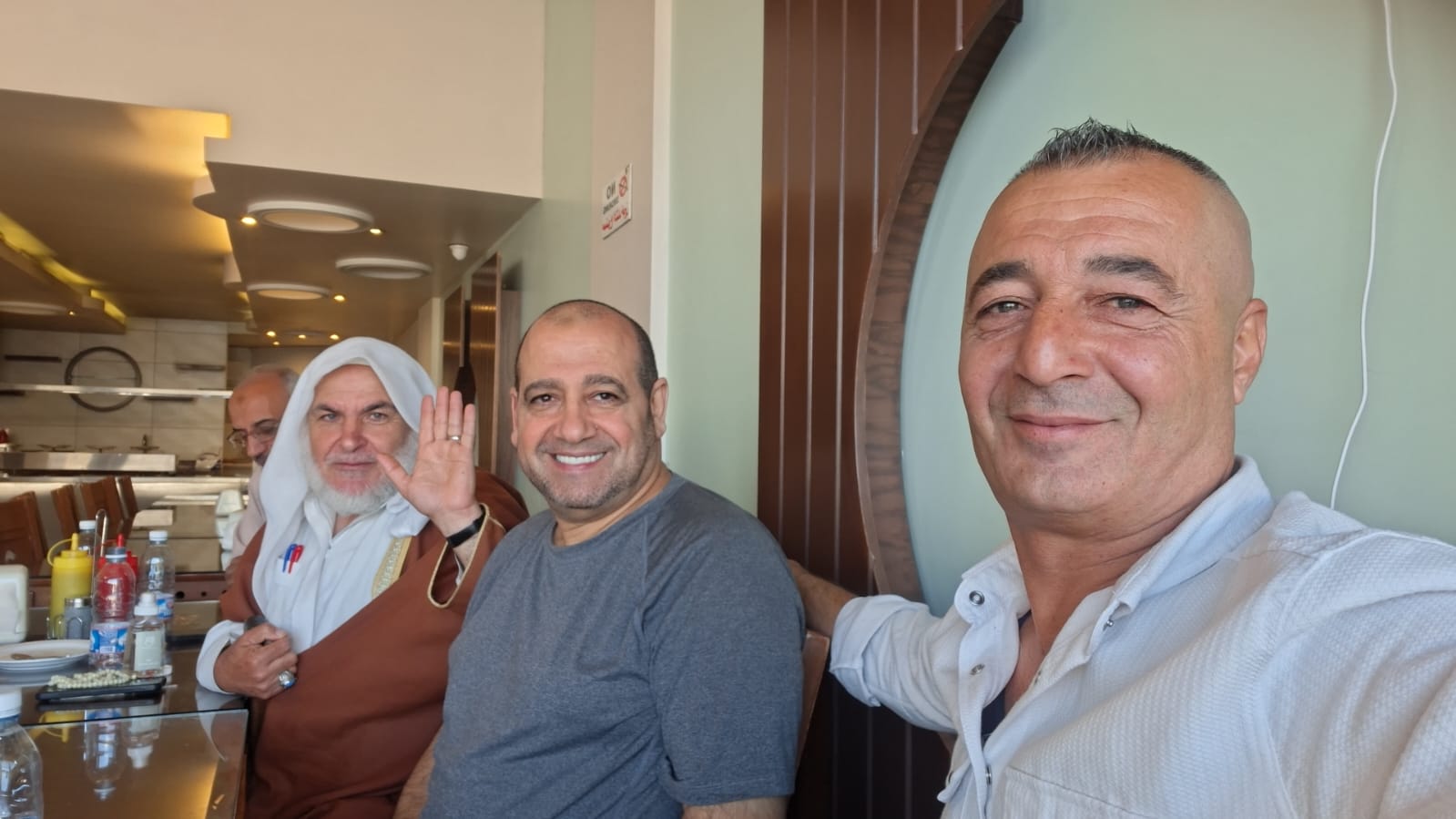 لقاء ودي ضمّ إدارة وأعضاء موقع طيور البارد للإعلام بحضور الحاج أسعد اللوباني" أبو إمام ".