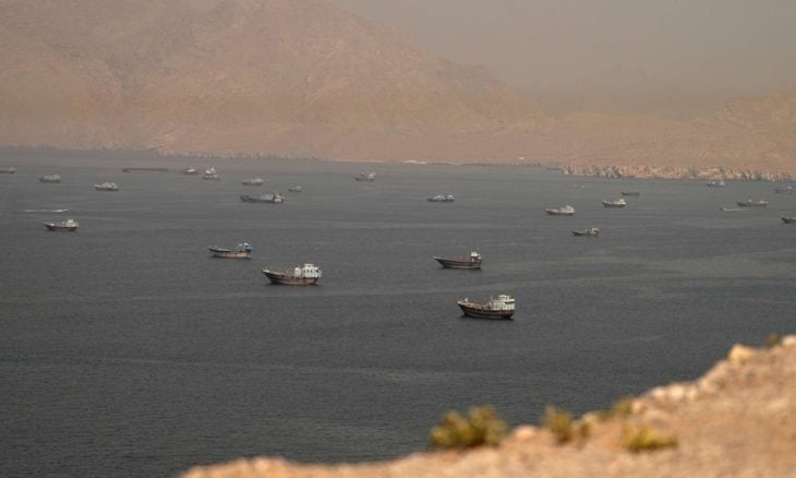 مسؤولون: أمريكا مصرة على التزام إيران بوقف الهجمات في مضيق هرمز