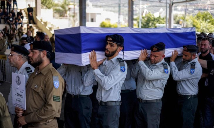 الجيش الإسرائيلي يعلن مقتل ضابط وجندي في انفجار عبوة ناسفة بجنوب لبنان