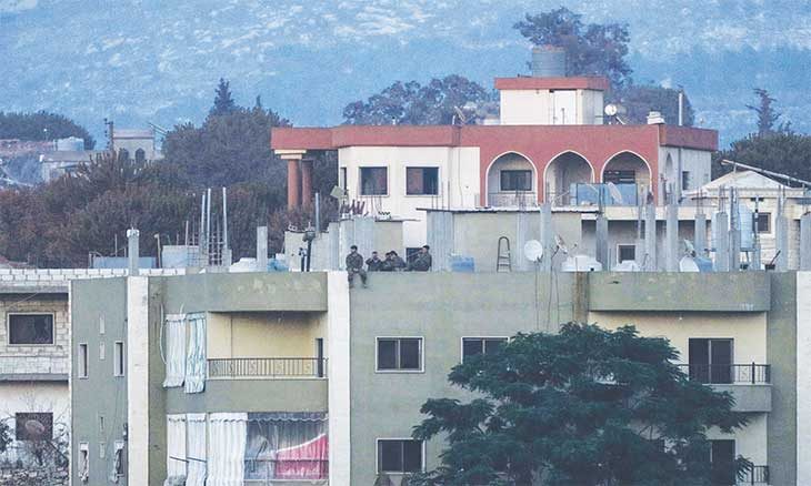 لبنان: غارات وإنذارات إسرائيلية بالإخلاء بالتزامن مع تقدّم في مفاوضات روما