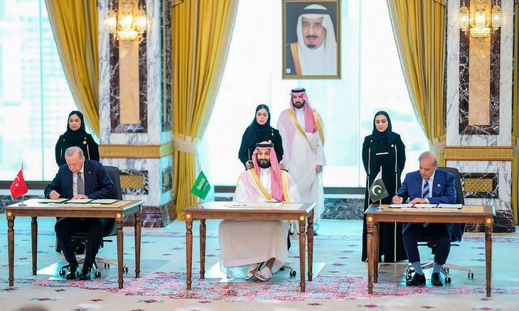 الأردن: الإسلاميون يطالبون بـ”مسار أردني” يلتحق بـ”التحالف الثلاثي”
