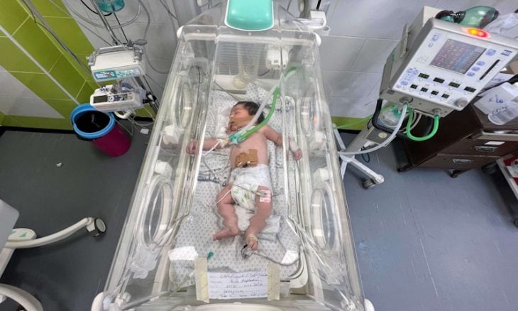 حمل تشوبه المخاوف.. شبح الإجهاض يلاحق الحوامل في غزة