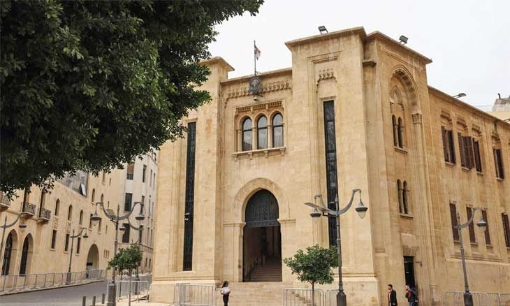 مشروع قانون الإعلام اللبناني: قيود قانونية ومهنية على الإعلامي الفلسطيني