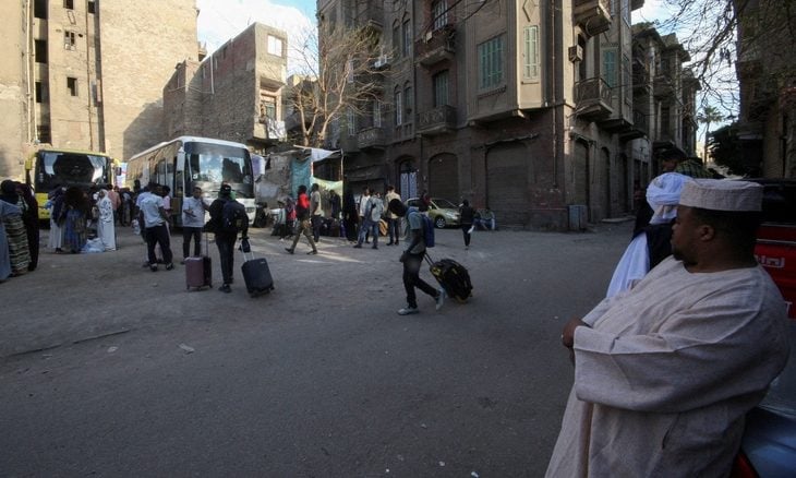 اللاجئون في مصر محرومون من توكيل محامين… يتعرضون لجرائم بينها الاغتصاب دون القدرة على مقاضاة الفاعلين