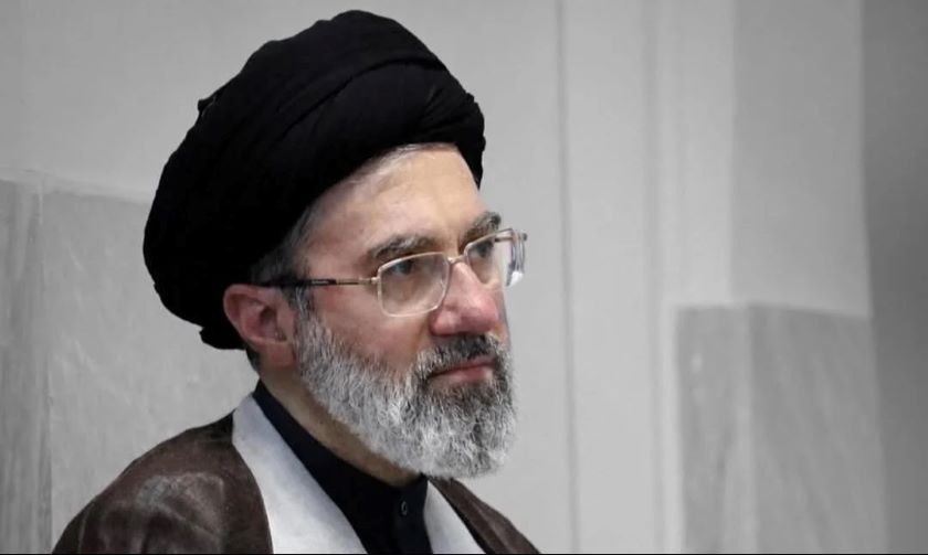 وسط غياب غامض... خامنئي يخرج برسالة إلى الإيرانيين