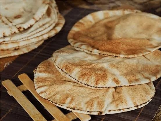 ربطة الخبز مهدّدة بزيادة جديدة… 5000 ليرة الأسبوع المقبل؟