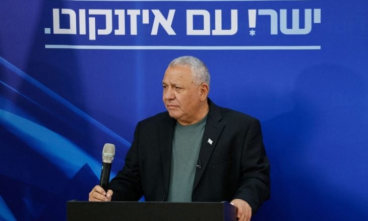 أحزاب إسرائيلية تقدم قوائمها وآيزنكوت يحسم عدم الاندماج مع بينيت