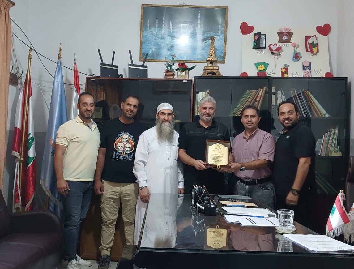 لجنة أهالي طلاب مدرسة الإيمان الإسلامية – مخيم نهر البارد تقوم  بزيارة مباركة إلى إدارة المدرسة،