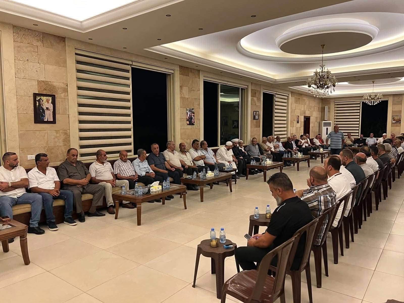 المنية : لقاء مصالحة في دارة عثمان علم الدين بين عائلتي عقل والبعريني : تأكيد على الأخوّة ونبذ الخلافات