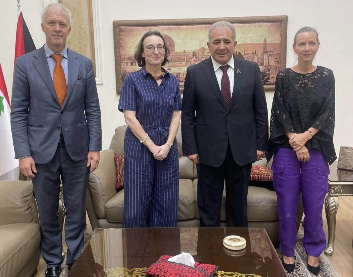 السفير الأسعد يستقبل رئيسة اللجنة الاستشارية للأونروا ويبحث معها دعم الوكالة وتعزيز شراكتها مع السفارة