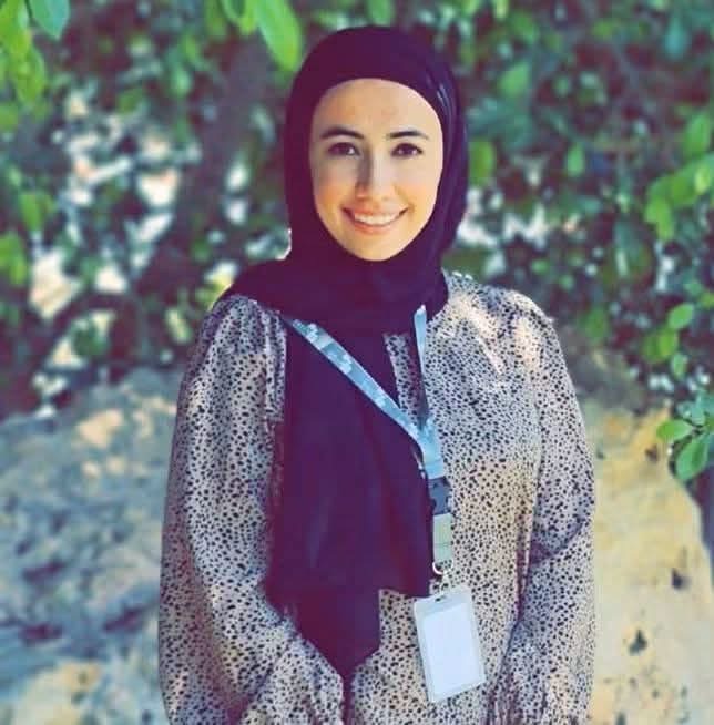 الفلسطينية حنين خضور تفوز بجائزة عالمية رغم غيابها عن حفل التتويج .