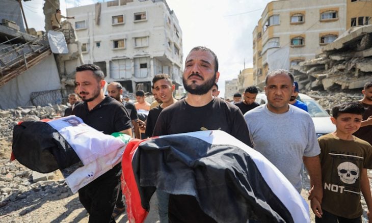 لبيد يقر بتطرف الإسرائيليين وبتأييدهم لقتل الأطفال الرضع في غزة