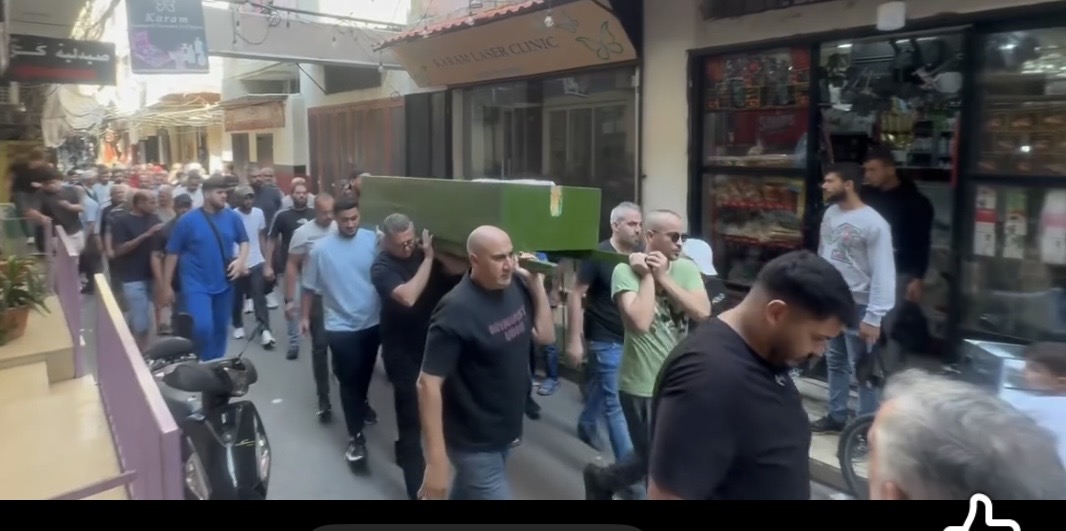 جنازة أختكم  ليلى صلاح طالب، زوجة الحاج محمد حسين عيشان، في مخيم البداوي