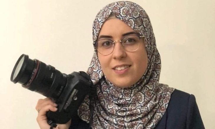 الأسيرة بشرى الطويل تعيش عزلا انفراديا منذ 49 يوما وتتعرض للضرب