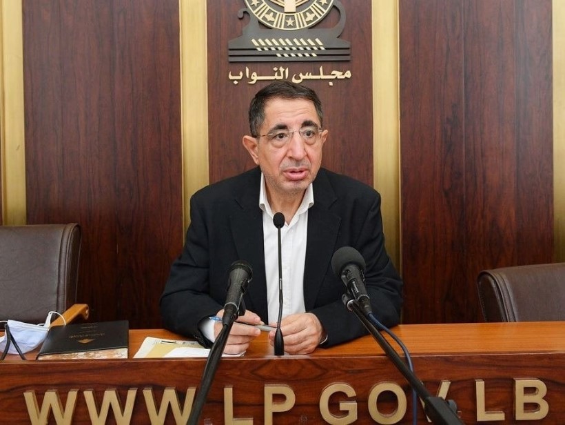 بعد الانتقادات لكيفية الحصول على الاموال لخطة الايواء... نائب الحزب في رد عنيف!