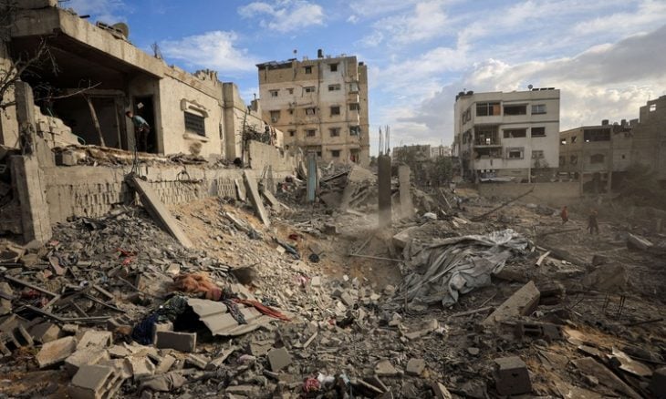 استشهاد 3 فلسطينيين وإصابة آخرين برصاص مسيرة إسرائيلية شمال غزة
