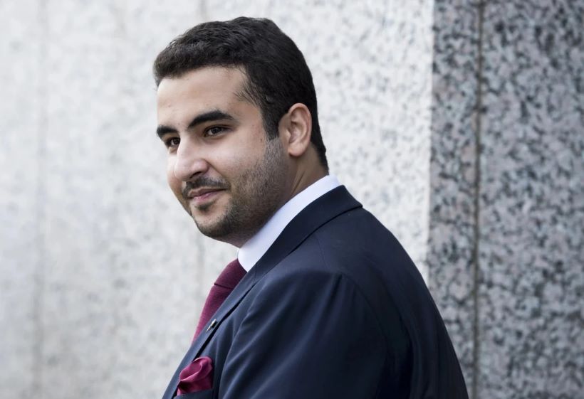 حدث استثنائي... وزير الدفاع السعودي في طهران!