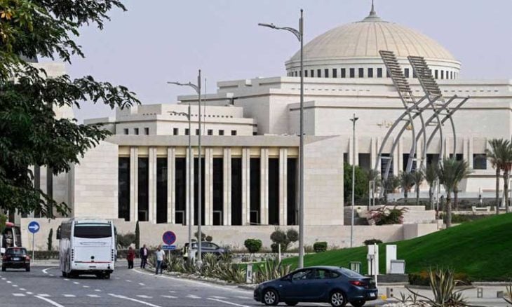 الحوثيون يصفون قرار مصر تقديم دعم دفاعي للسعودية بمثابة “إعلان حرب”
